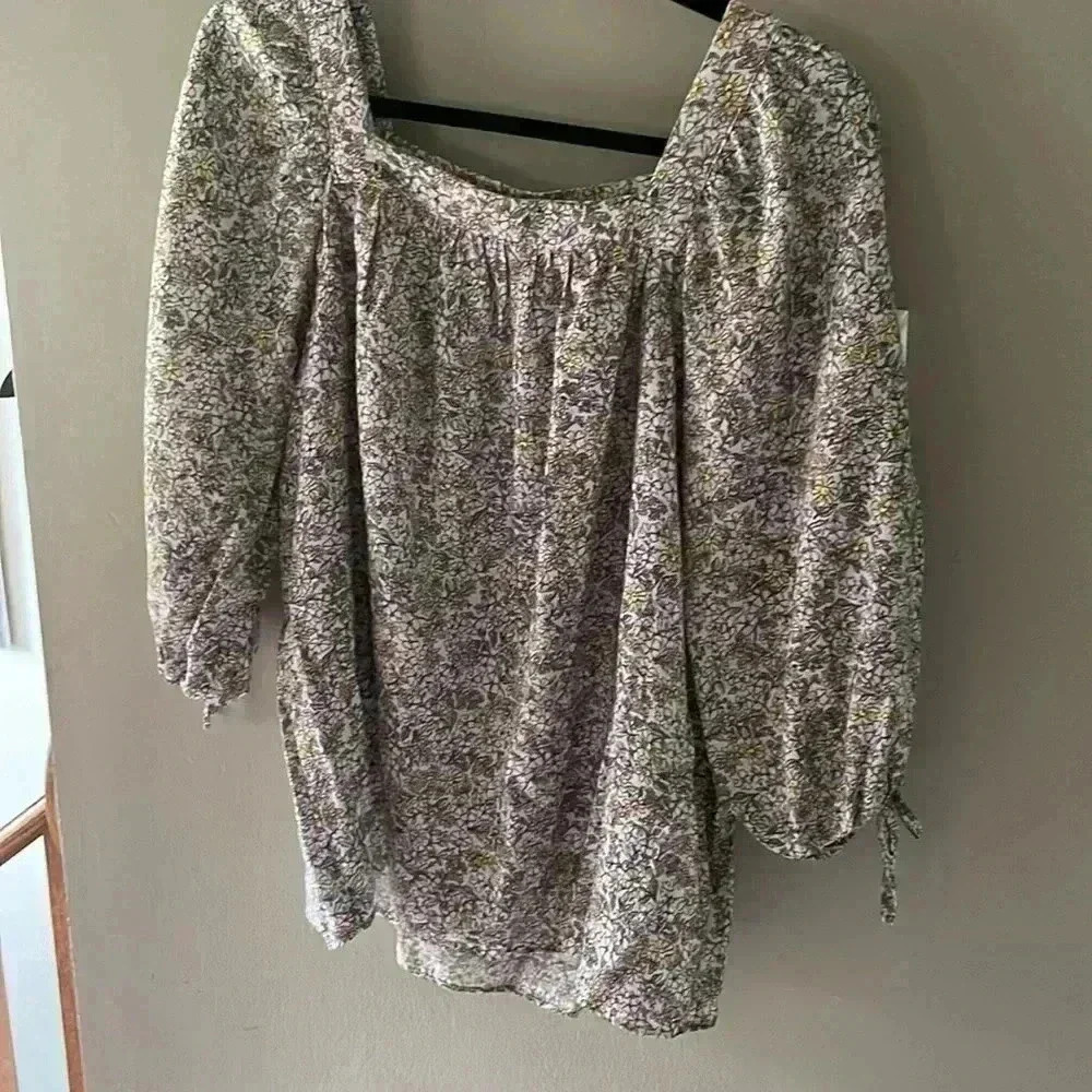LC Lauren Conrad Floral Long Puff Sleeve - Picture 2 of 2